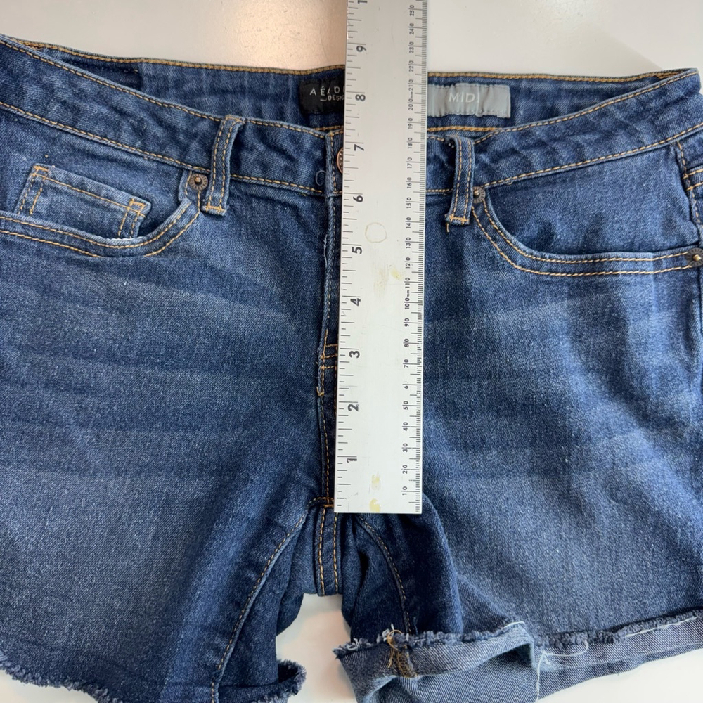 Aeropostal Midi Jean Shorts Womens 4 Blue Denim Cut Off Low Rise Cuffed Casual - Picture 5 of 8